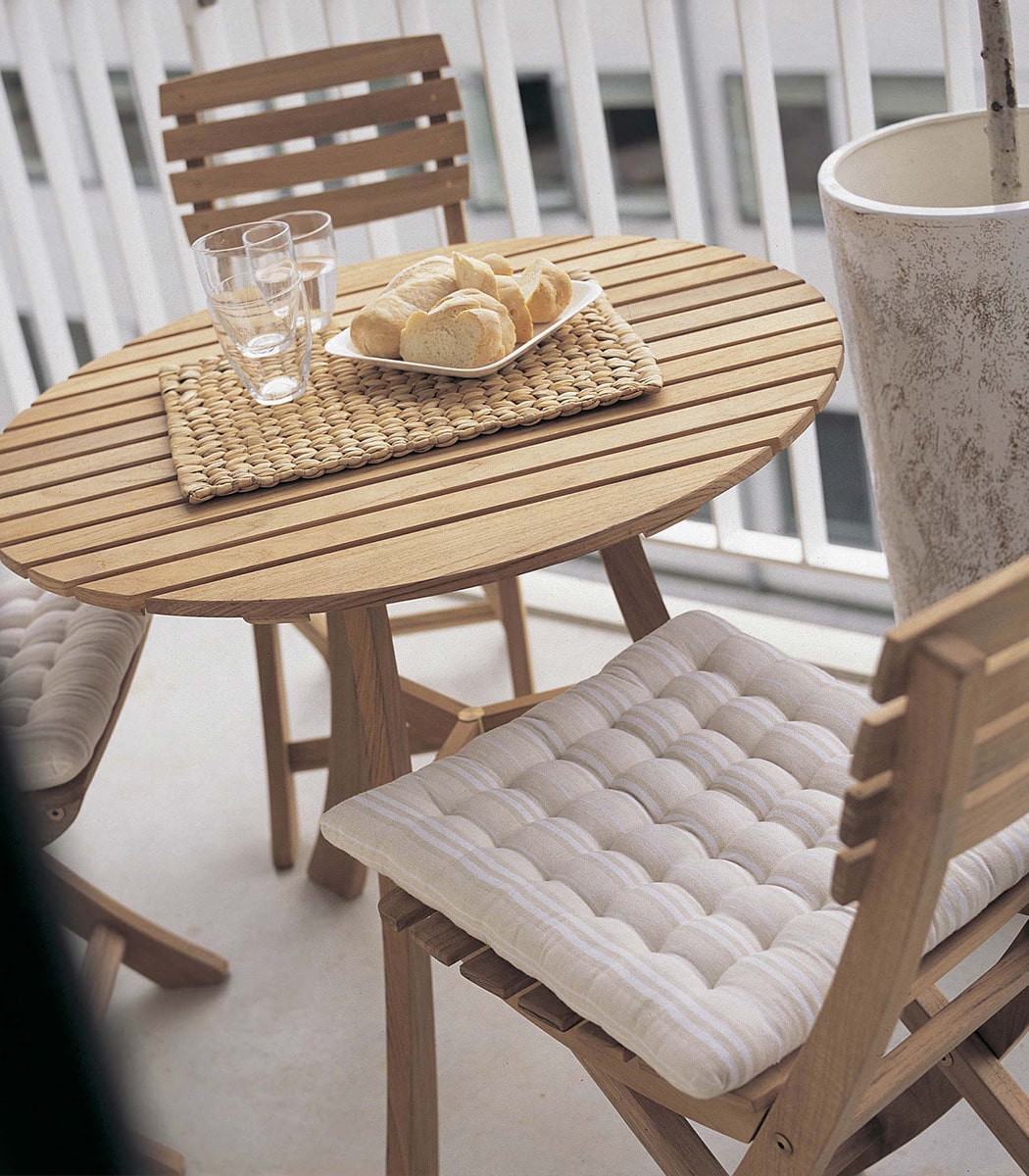 Classic wooden chair - الصورة 3